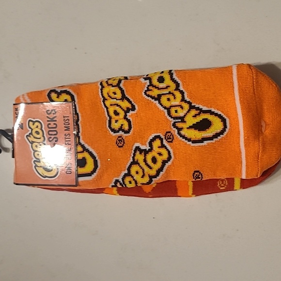 New! 2 Pack Cheetos Ankle Socks - Picture 1 of 5